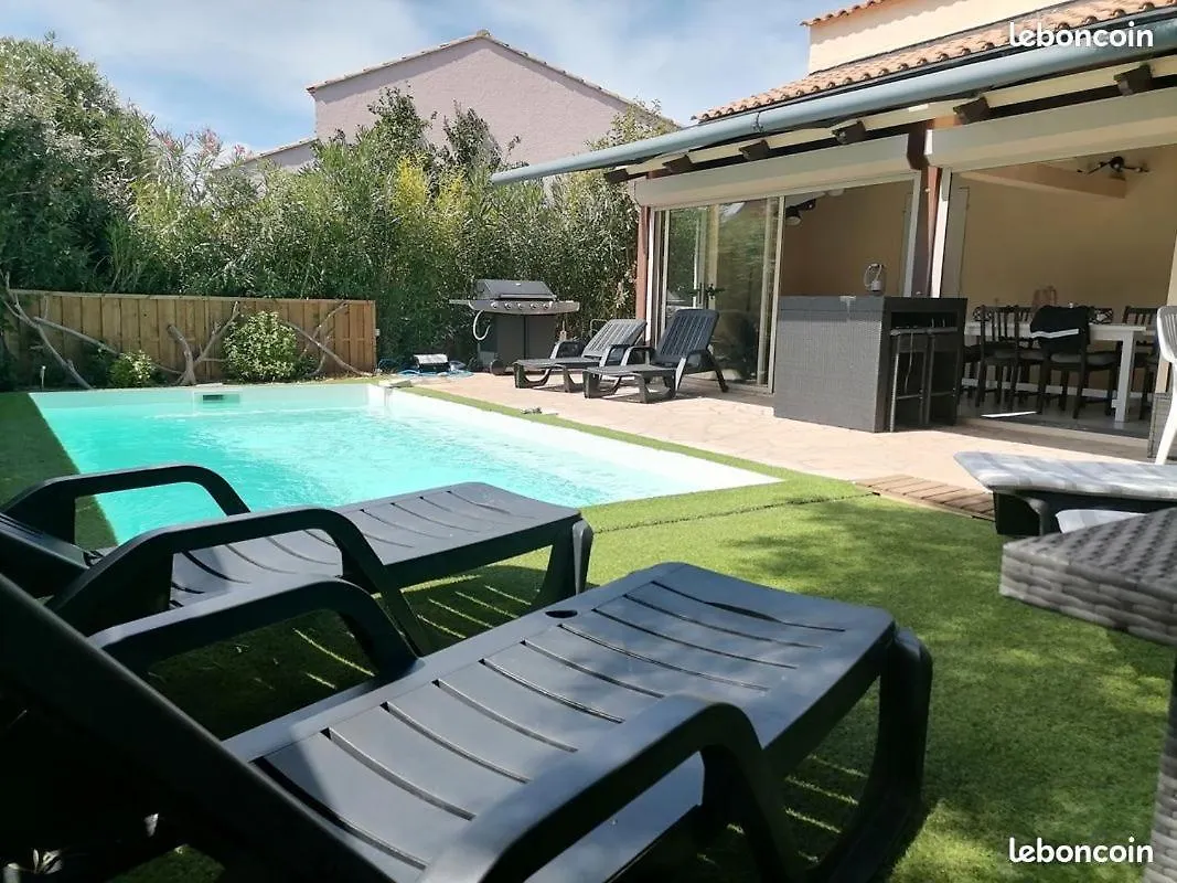 La Villa La Londe-les-Maures 0*,  France